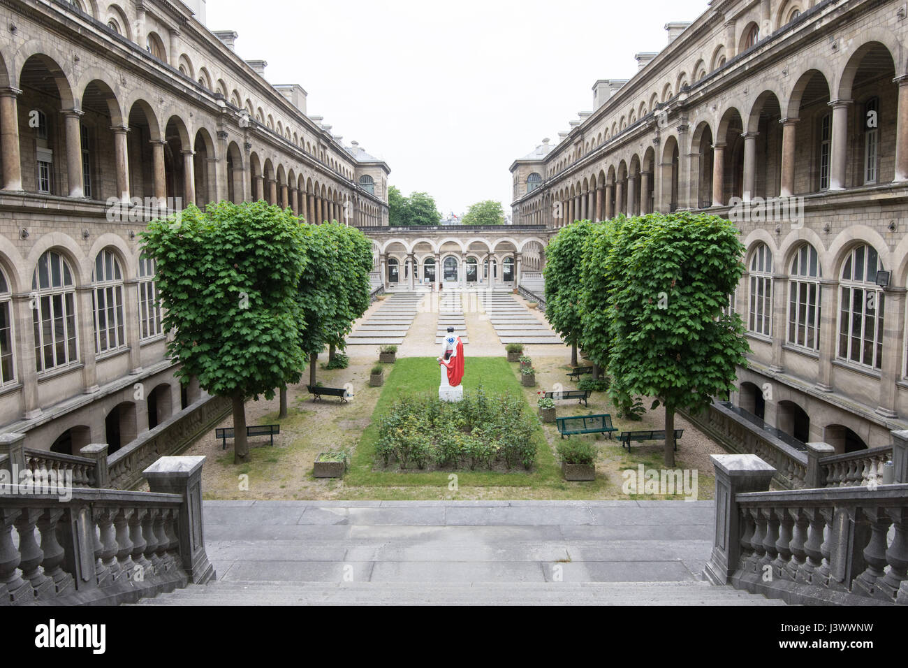 Cortile interno dell'Ospedale Hotel-Dieu a Parigi Foto Stock