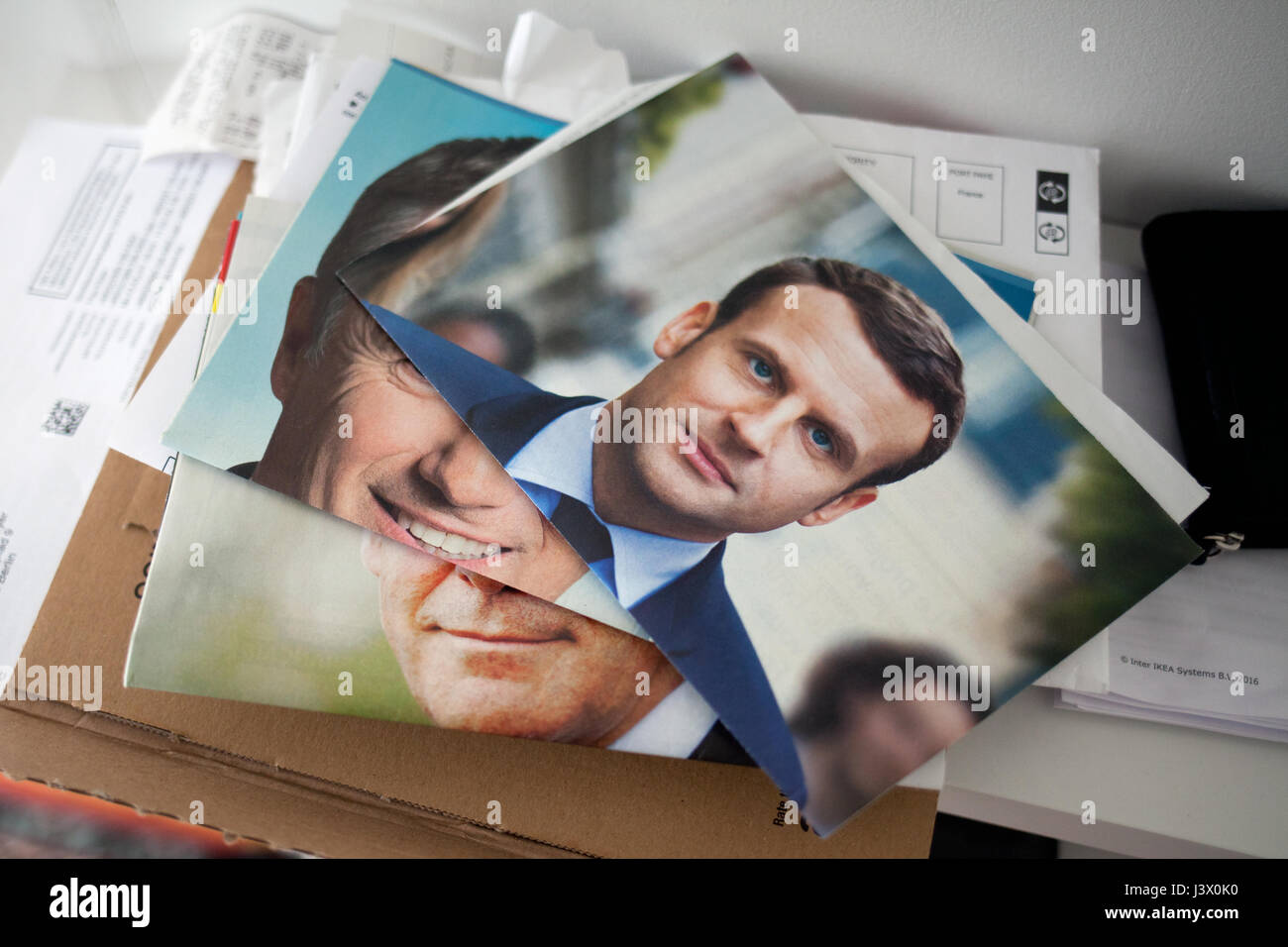 Simon Becker / Le Pictorium - Info-materiale per elettori francesi. - 06/05/2017 - Germania / Berlino / Berlino - Foto Stock