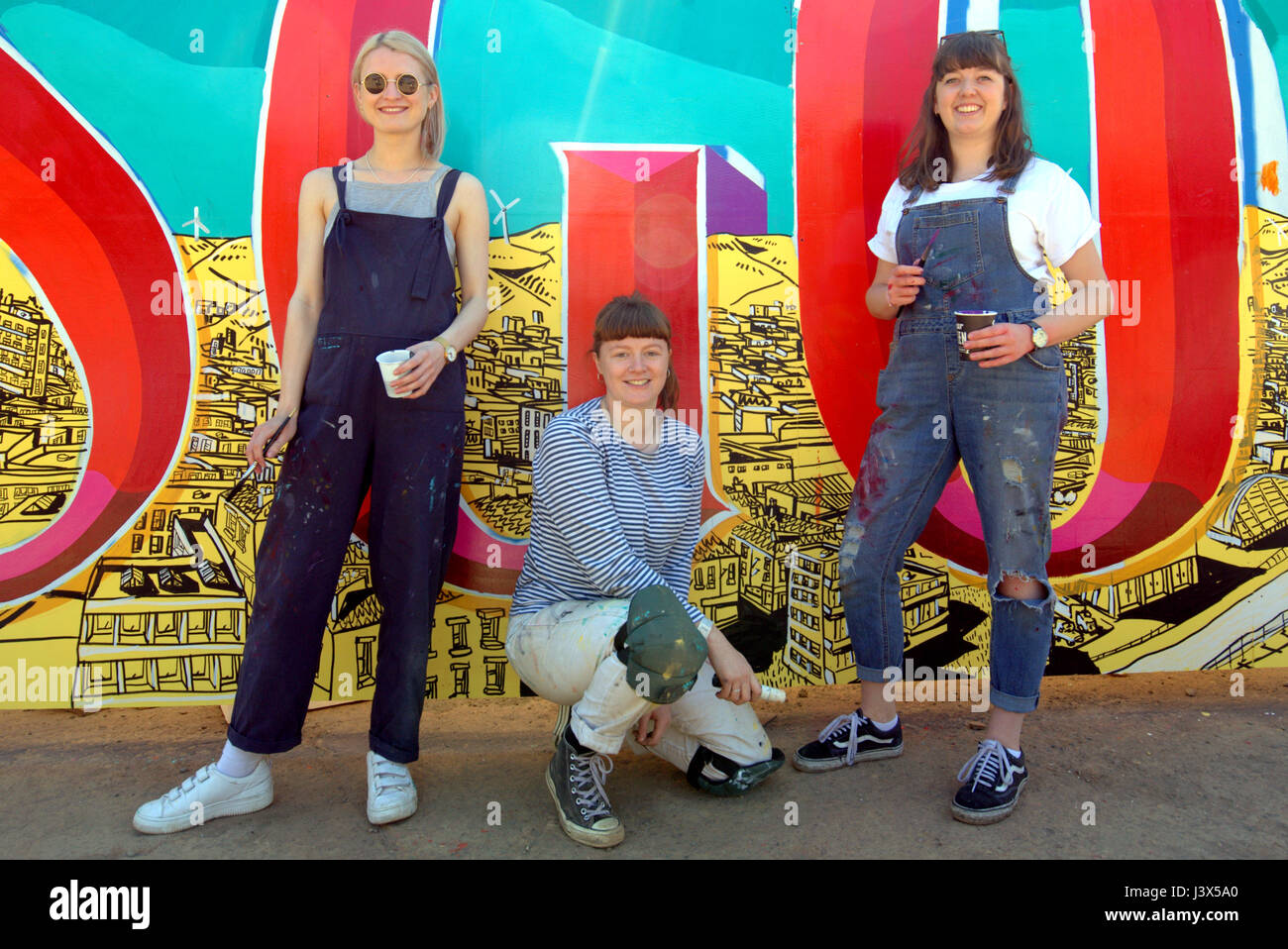 Glasgow, Scotland, Regno Unito. Il 7 maggio, 2017. "Cantiere Opera Festival 2017' è una celebrazione internazionale di graffiti, Arte di strada e di design, che sarà diffuso in tutto il SWG3 Complesso con un focus sul nuovo cantiere Galvanizers. Credito: gerard ferry/Alamy Live News Foto Stock