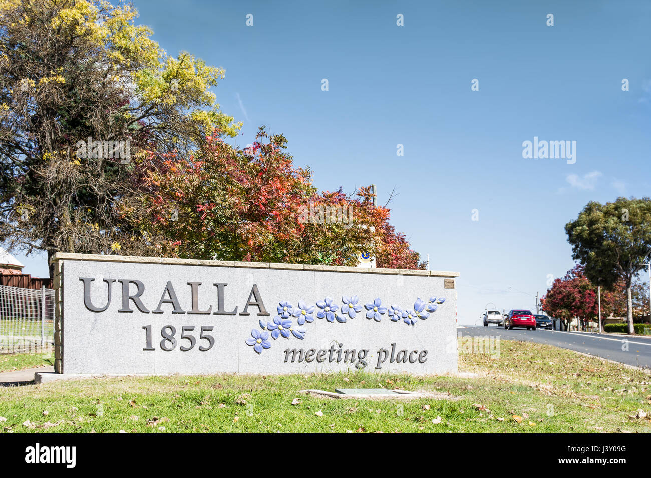 Segno annunciando la cittadina di Uralla, NSW Australia. Foto Stock