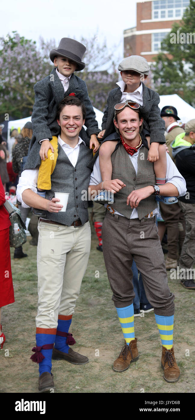 Pic mostra: Il Tweed Run 2017 - vintage bike rally Clerkenwell London foto di Gavin Rodgers/ Pixel8000 Foto Stock