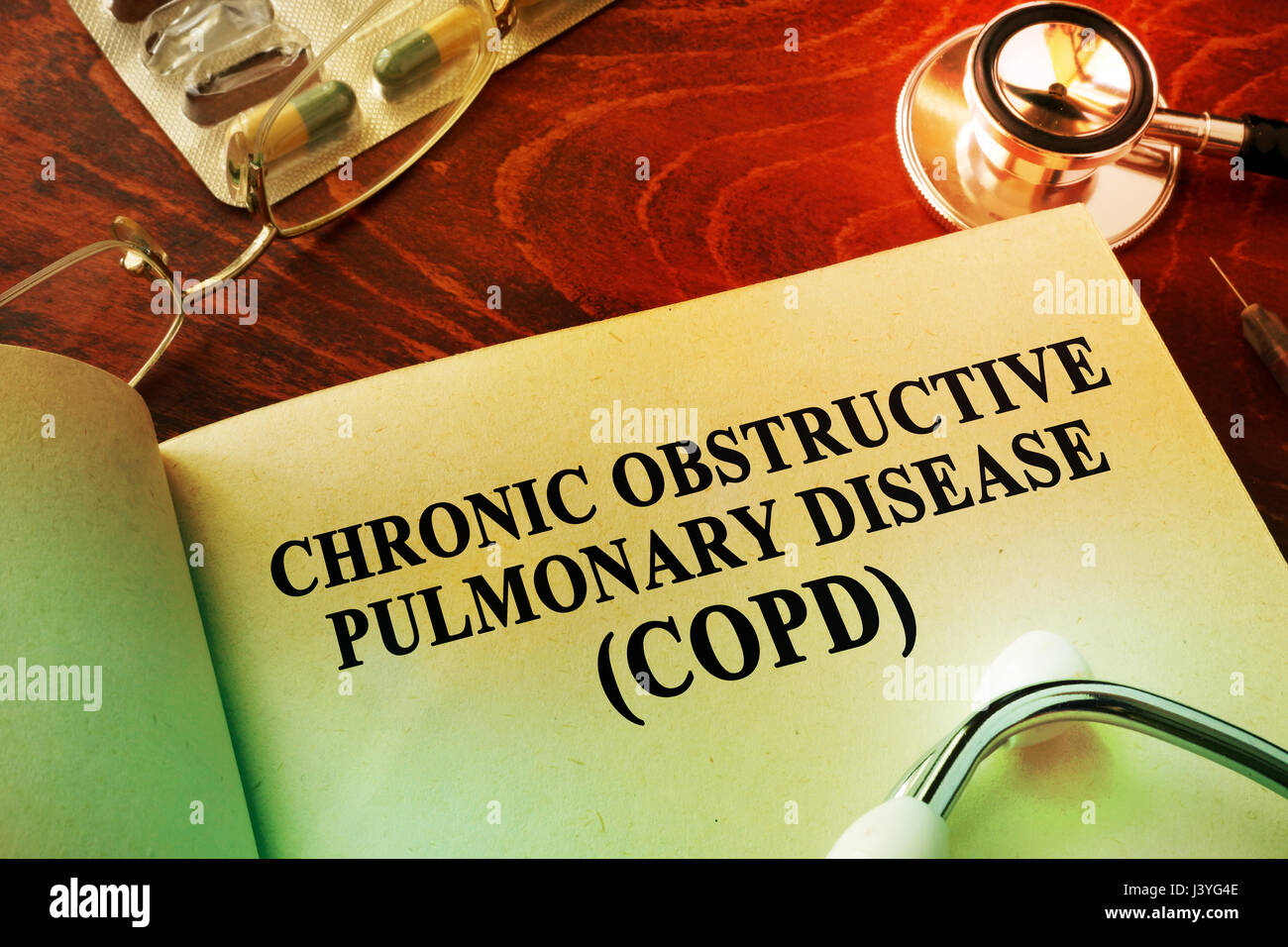 Prenota con il titolo la malattia polmonare ostruttiva cronica (COPD). Foto Stock