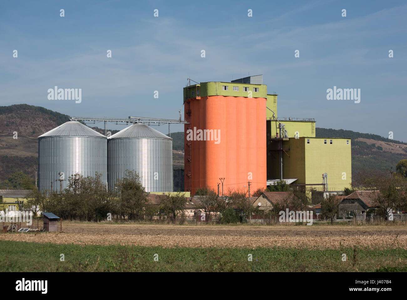Silos per il grano a Sibiu, Romania. Foto Stock