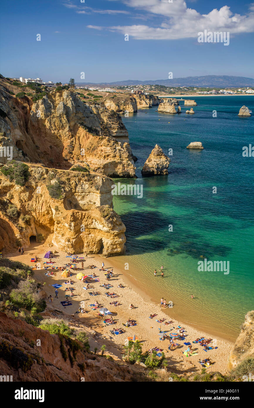 Praia da Dona Ana, Cliff, spiaggia, Lagos, Algarve, PORTOGALLO Foto Stock