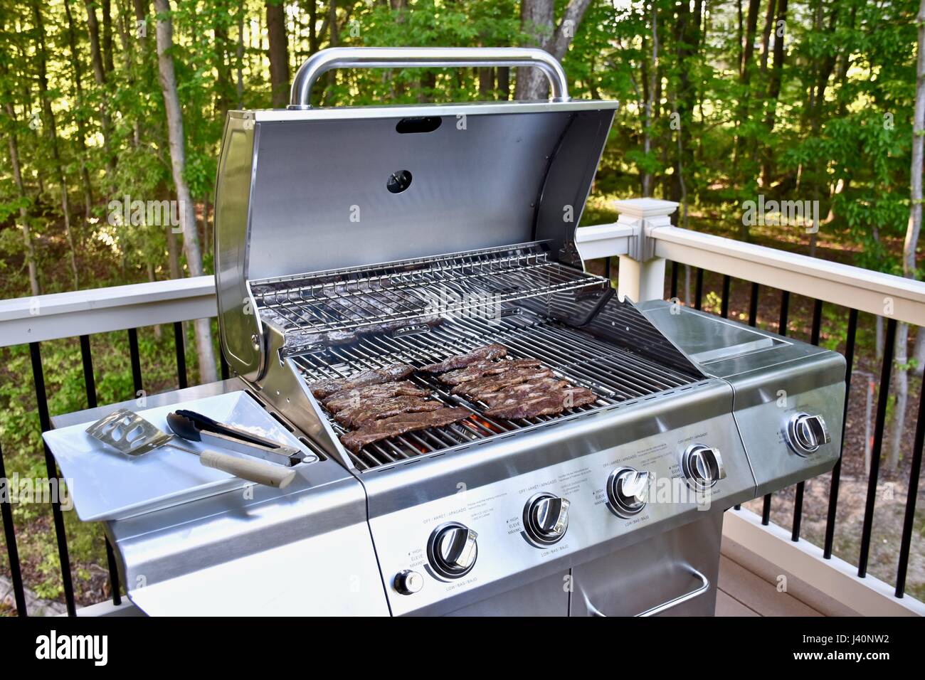 Il coreano nervature brevi sulla griglia per il barbecue Foto Stock