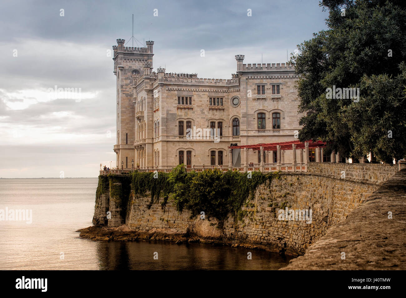 Miramare, Trieste. Il castello della Principessa Sissi. Foto Stock