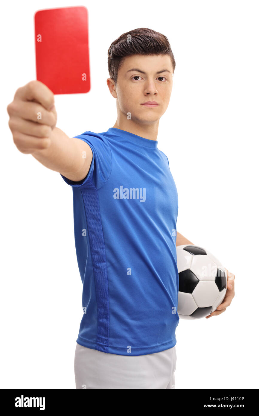 Teenage giocatore di calcio che mostra un cartellino rosso isolato su sfondo bianco Foto Stock
