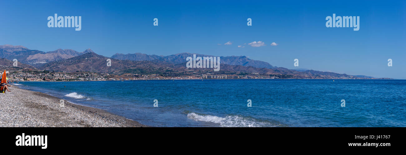 Mare Mediterraneo vicino a Malaga, Costa del Sol, Spagna Foto Stock