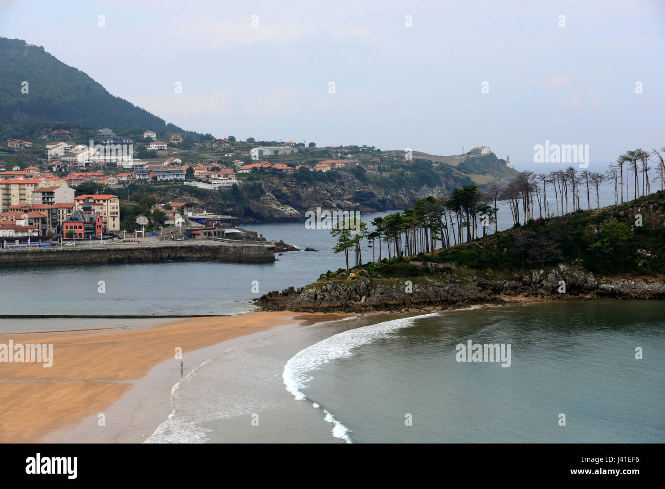 Il paesaggio costiero vicino a Lekeitio, Paese Basco, North-Spain, Spagna Foto Stock