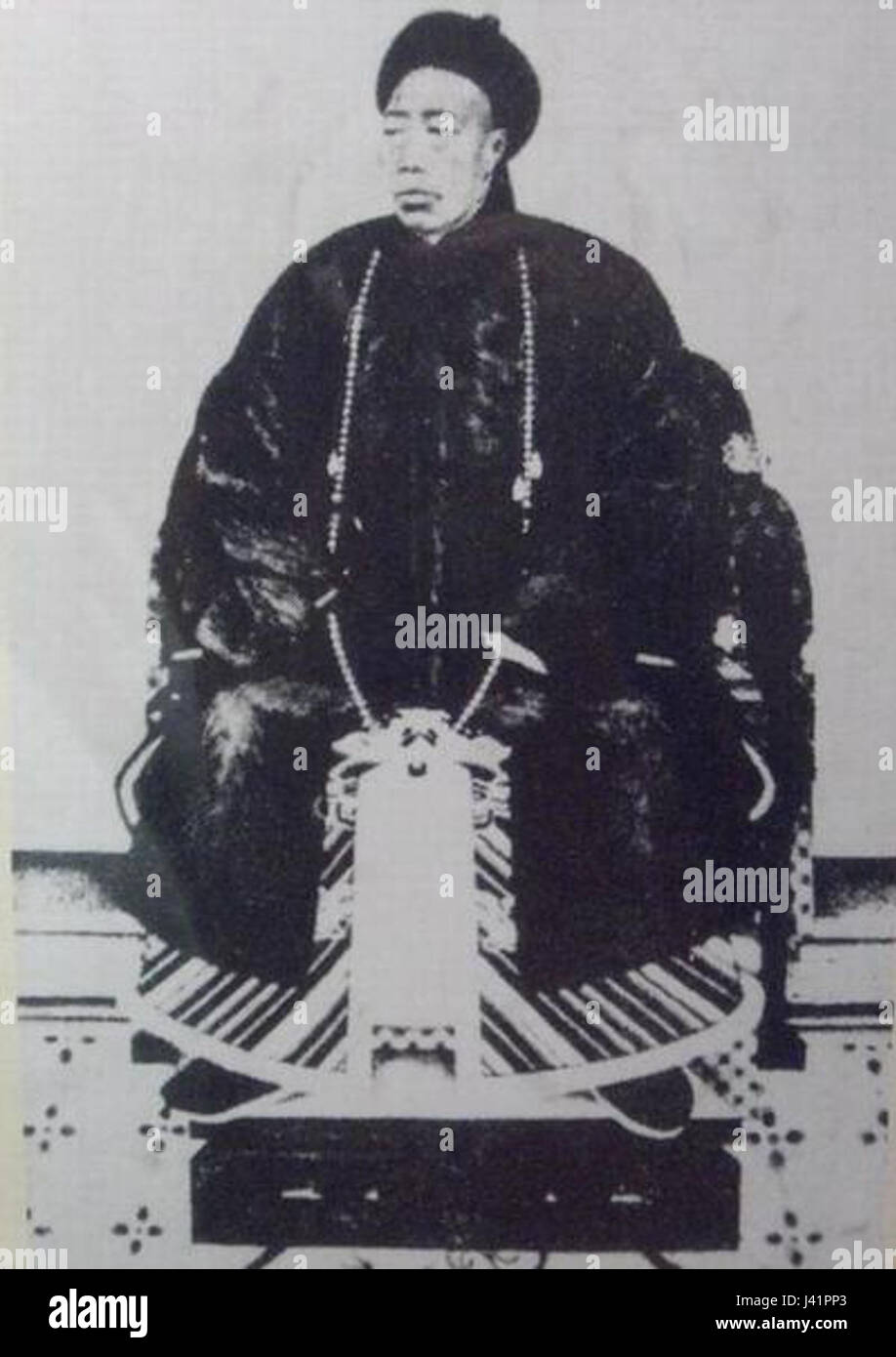 Li li LiHa era un eminente eunuco cinese durante la dinastia Qing, noto per la sua influenza politica e il suo ruolo nella corte imperiale. Foto Stock