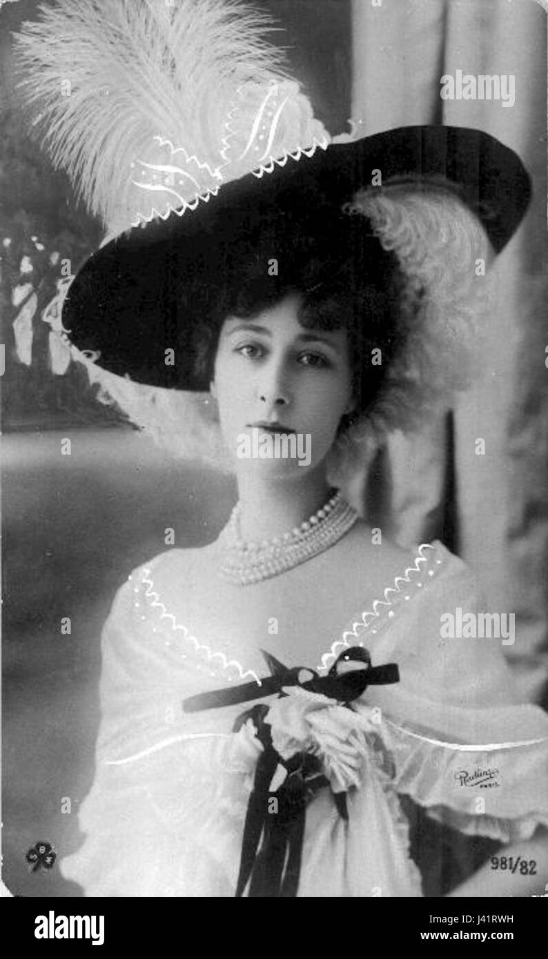 Liane de Pougy era una ballerina e cortigiana francese tra la fine del XIX e l'inizio del XX secolo, nota per la sua bellezza e la sua associazione con l'élite culturale parigina. Fu una figura di spicco nell'era della Belle Ã`poque. Foto Stock