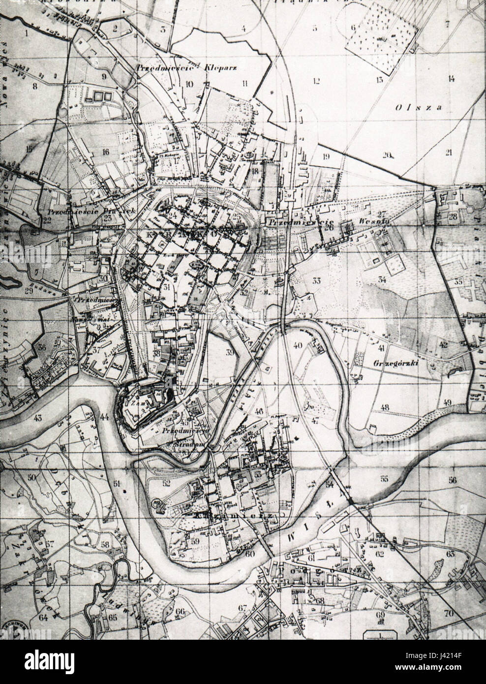 Una mappa storica di Cracovia, Polonia, del 1866, che raffigura la struttura della città e le caratteristiche principali durante il periodo. Questa mappa offre preziose informazioni sullo sviluppo urbano di Cracovia nel XIX secolo. Foto Stock