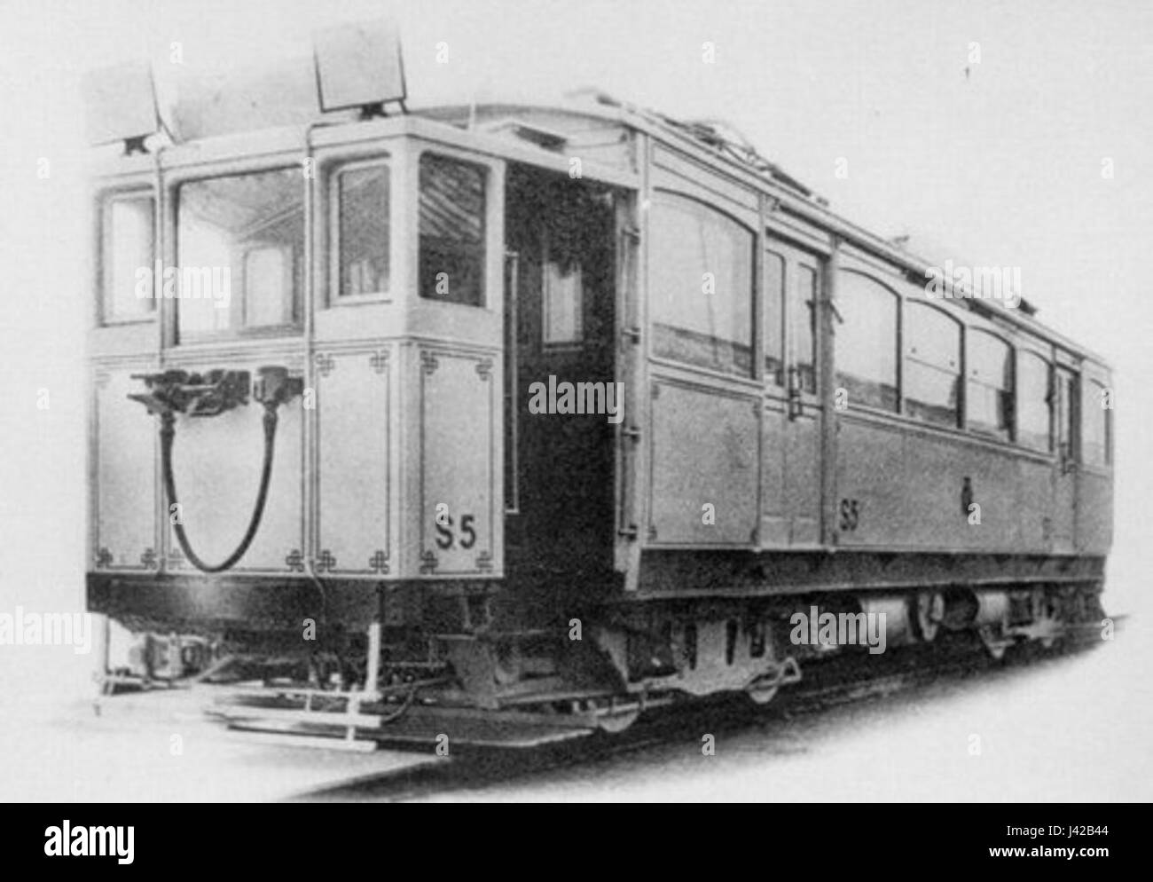 La Brugeoise era un'azienda belga nota per la sua produzione di materiale rotabile ferroviario e tram. La società ha svolto un ruolo significativo nello sviluppo delle infrastrutture di trasporto tra la fine del XIX secolo e l'inizio del XX secolo. Foto Stock