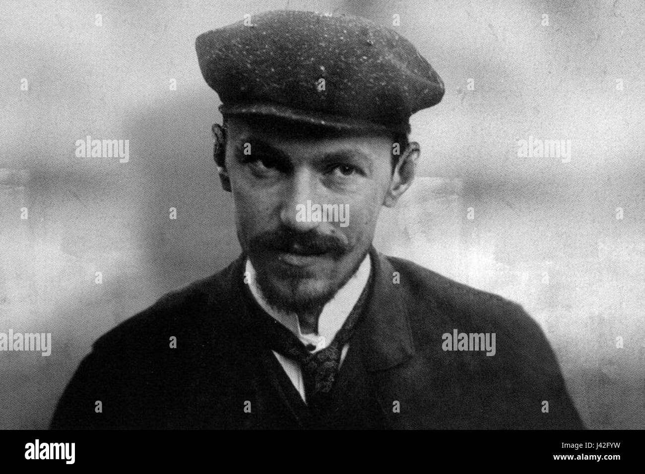 Vyacheslav Menzhinsky era un importante ufficiale dell'intelligence sovietica. Ha ricoperto posizioni chiave nella polizia segreta sovietica durante i primi anni dell'URSS, contribuendo all'organizzazione e allo sviluppo delle operazioni di intelligence sovietiche. Foto Stock