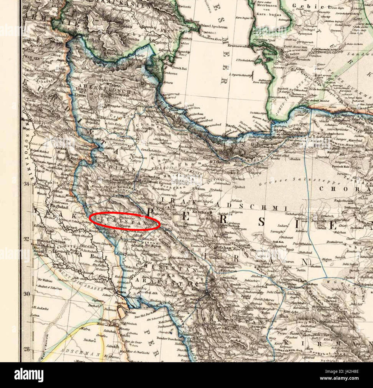 Luristan, situata nell'Iran occidentale, è una regione conosciuta per i suoi antichi siti archeologici e i caratteristici manufatti in bronzo, risalenti al 1875 a.C. circa. Questo periodo riflette la ricca cultura e l'artigianato del popolo Luristano. Foto Stock