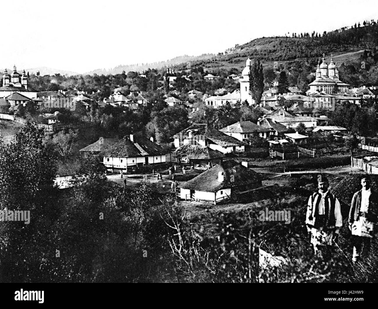 L'immagine raffigura il monastero di Varatic, situato nella contea di NeamÈ› della Romania. Mostra l'architettura religiosa e il significato culturale del monastero all'interno della storia spirituale della regione. Foto Stock