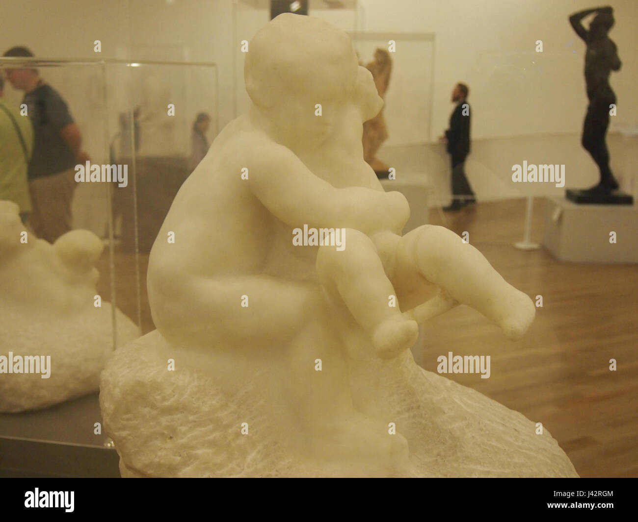 Les enfants de lezard (i figli della lucertola) è un'opera letteraria, potenzialmente un testo allegorico o filosofico, che esplora temi della natura, della società e dell'interazione umana. Il titolo suggerisce un'attenzione all'infanzia o all'innocenza in relazione all'ambiente. Foto Stock