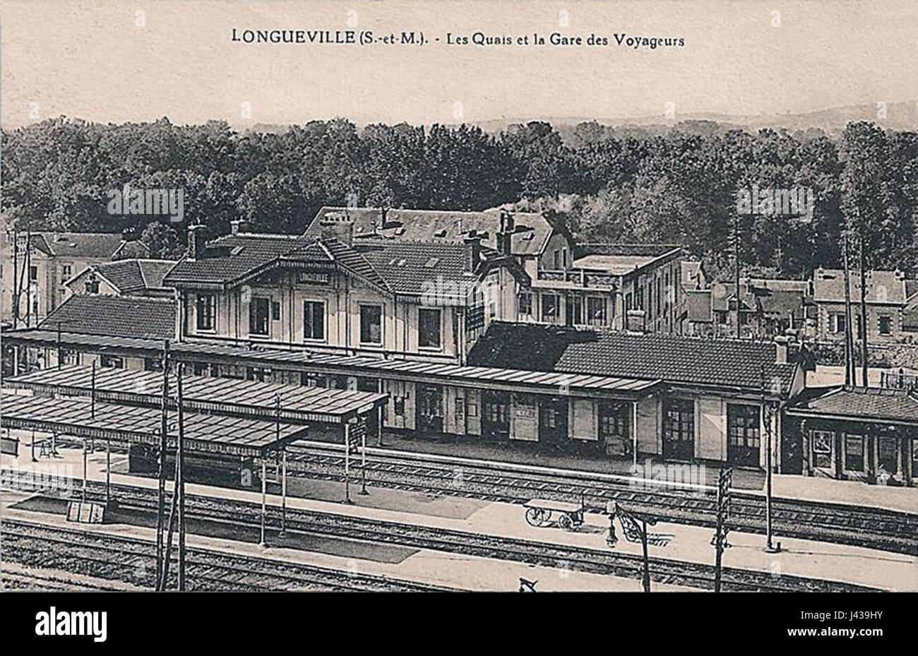 Longueville les quais et la gare des voyageurs Foto Stock