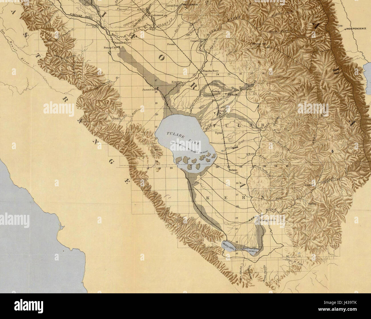 Questa mappa del 1873 illustra in dettaglio le valli di San Joaquin, Sacramento e Tulare in California, mostrando caratteristiche geografiche, insediamenti e risorse naturali chiave. Fornisce preziose informazioni sul paesaggio e lo sviluppo della regione durante il XIX secolo. Foto Stock