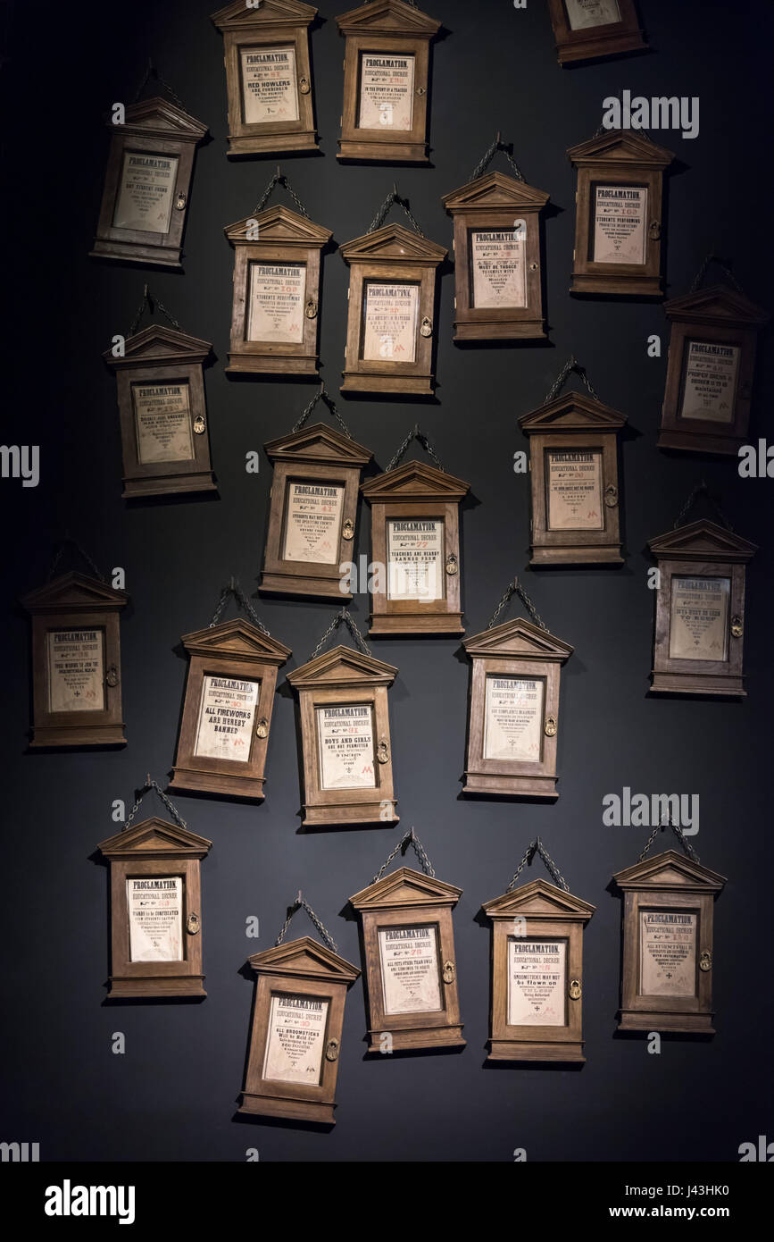 Decreti educativa, facendo di Harry Potter, Warner Bros Tour dello studio, Leavesden, Londra Foto Stock