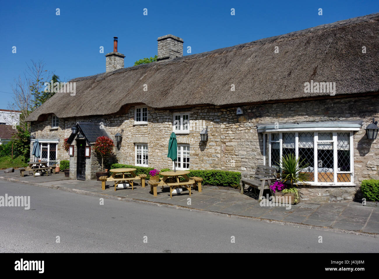 La bussola Inn, sant Ilario vicino Cowbridge,Vale of Glamorgan, South  Wales, Regno Unito Foto stock - Alamy