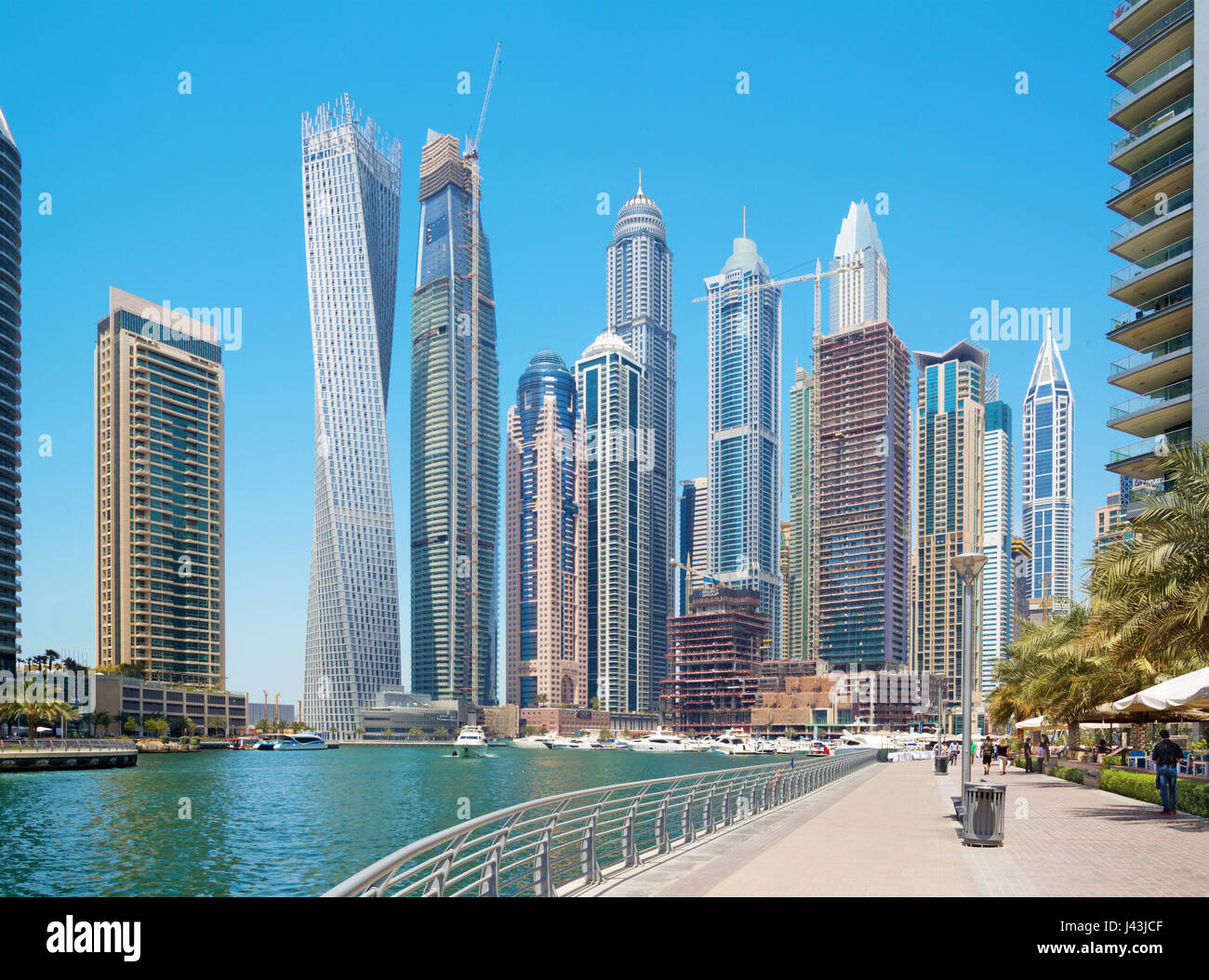 DUBAI, Emirati Arabi Uniti - 31 Marzo 2017: il lungomare di Marina. Foto Stock
