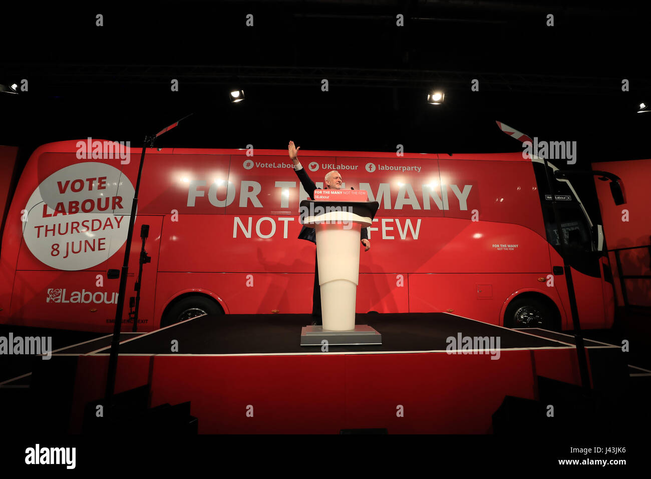 Leader laburista Jeremy Corbyn lancia il partito della campagna elettorale in Città evento in Manchester. Foto Stock