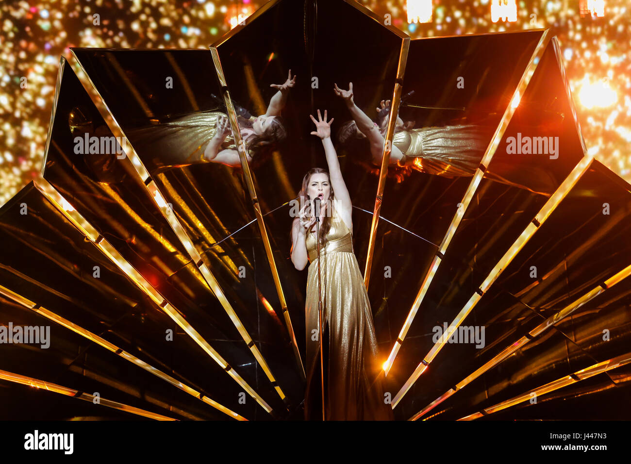 Kiev, Ucraina - 08 maggio, 2017: Demy dalla Grecia al primo semi-finale prova durante il Concorso Eurovisione della canzone, a Kiev, Ucraina Foto Stock