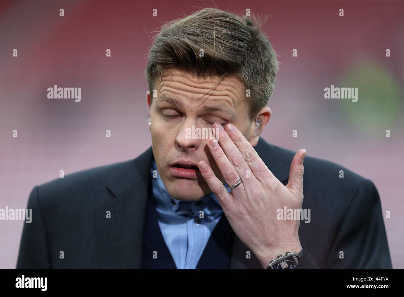 JAKE HUMPHREY BT SPORST PRESENTER SUNDERLAND STADIUM DI LUCE INGHILTERRA 13 Febbraio 2016 Foto Stock