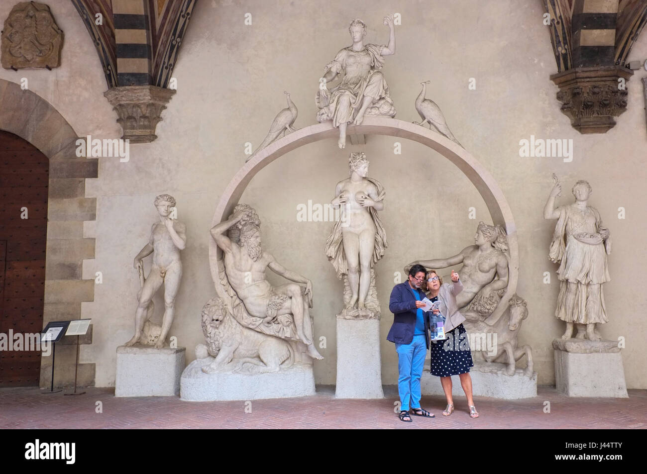 I visitatori del Museo Novecento a Firenze Foto Stock