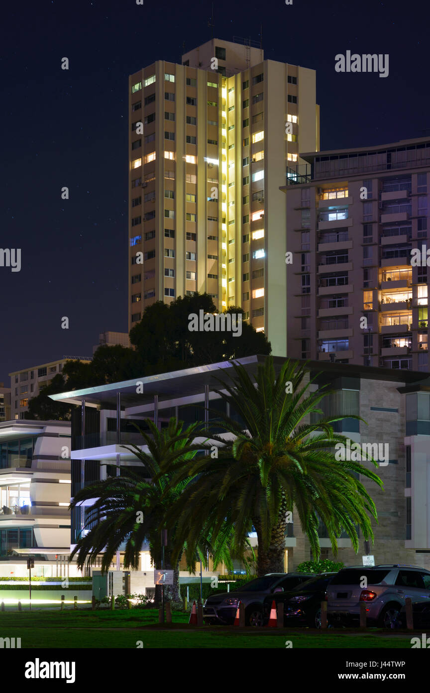 Esclusivo appartamento-casa in città, alto, Perth City di notte, Australia occidentale, Australia Foto Stock