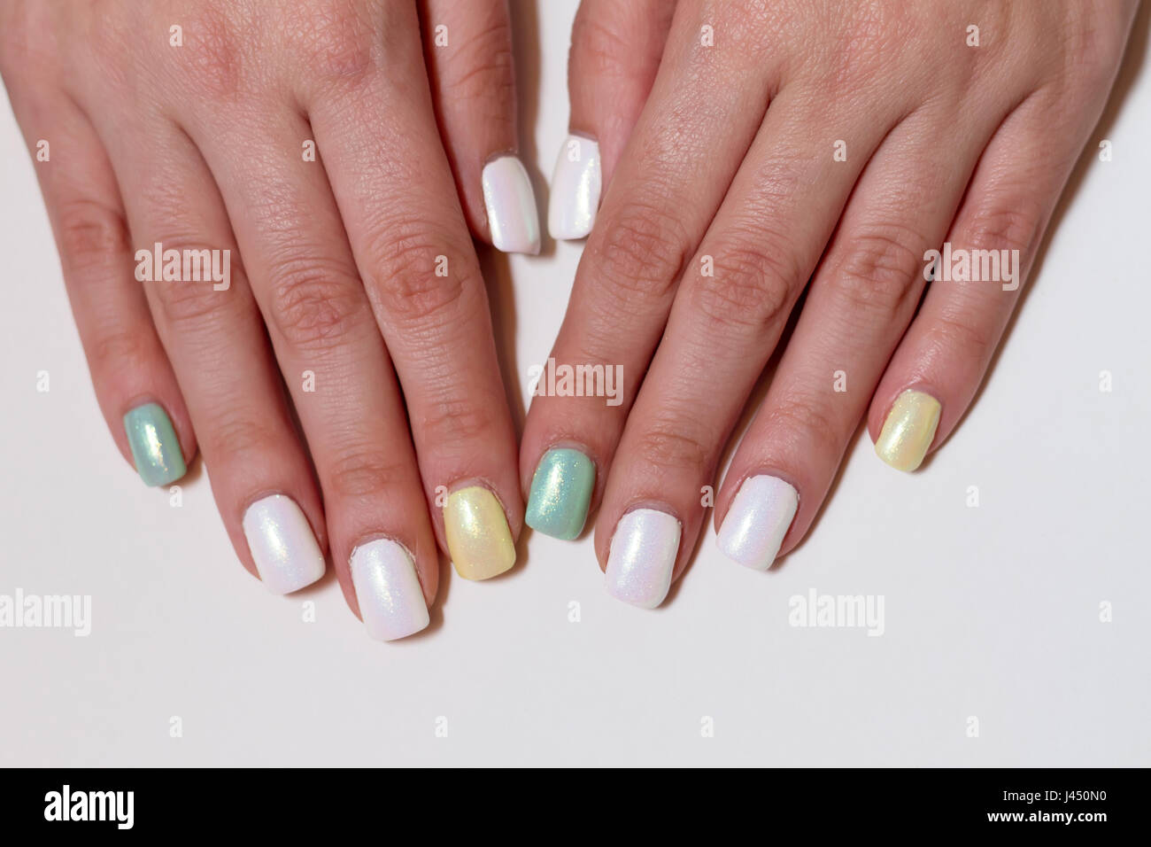Manicure - trattamento di bellezza Foto di Nizza curati con le unghie. Soft focus Foto Stock