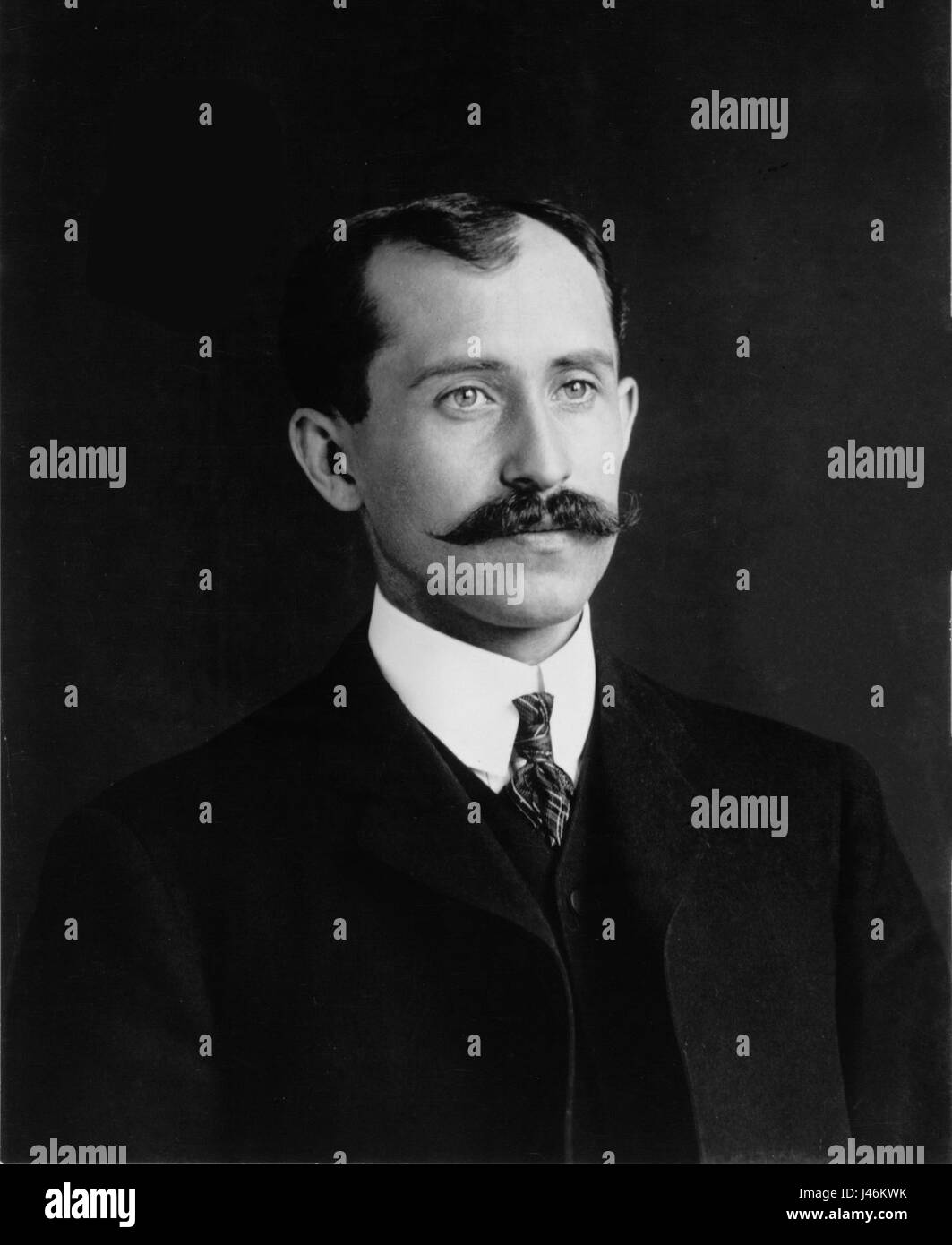 Orville Wright è stato un inventore e pioniere dell'aviazione statunitense, noto soprattutto per il suo ruolo nel primo volo a motore con successo con suo fratello Wilbur nel 1903. Foto Stock