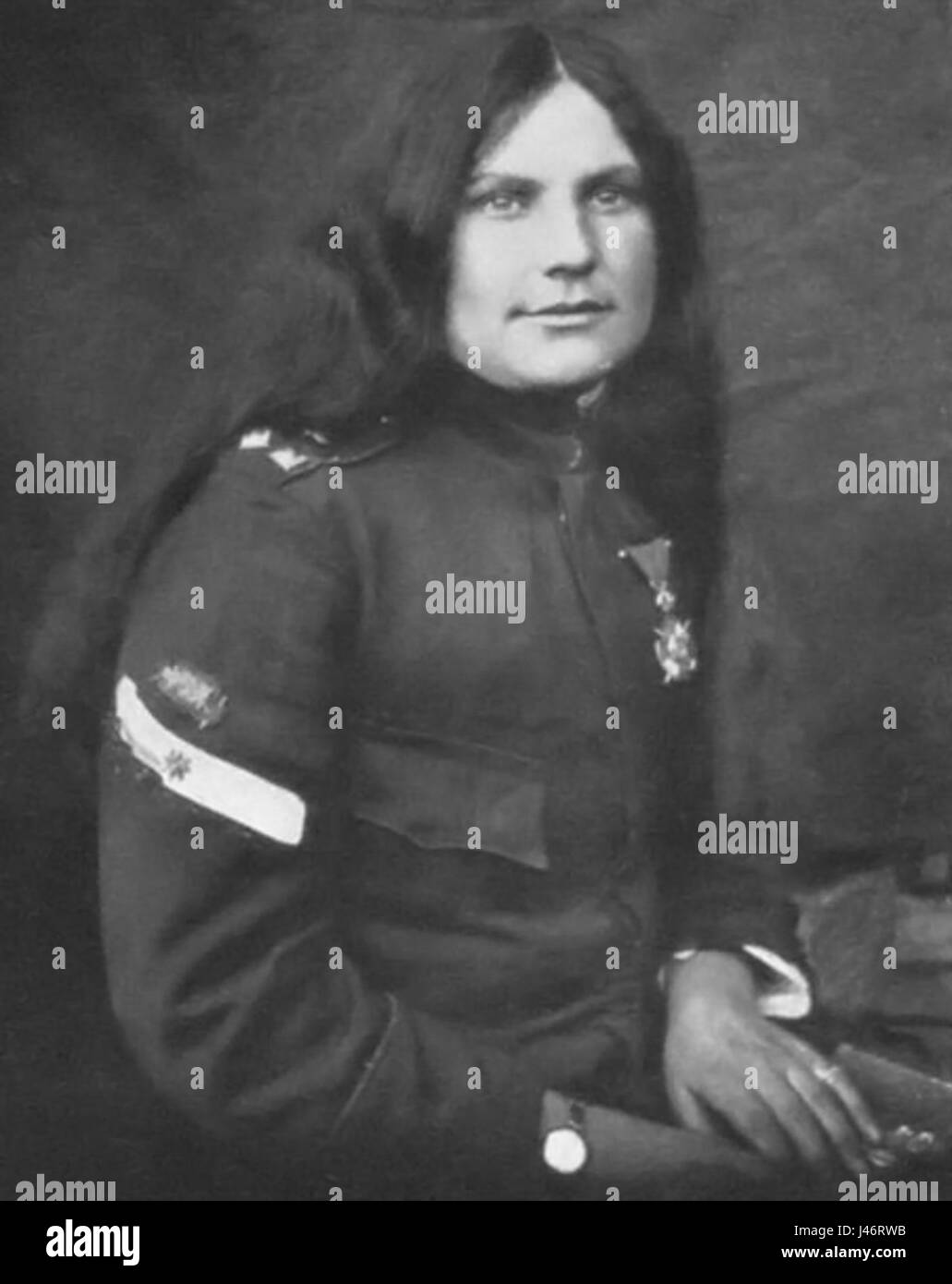 Milunka SaviÄ‡ era un soldato serbo ed eroina nazionale, rinomata per il suo ruolo durante la prima guerra mondiale. È celebrata per il suo coraggio e per essere diventata una delle combattenti femminili più decorate della storia. Foto Stock