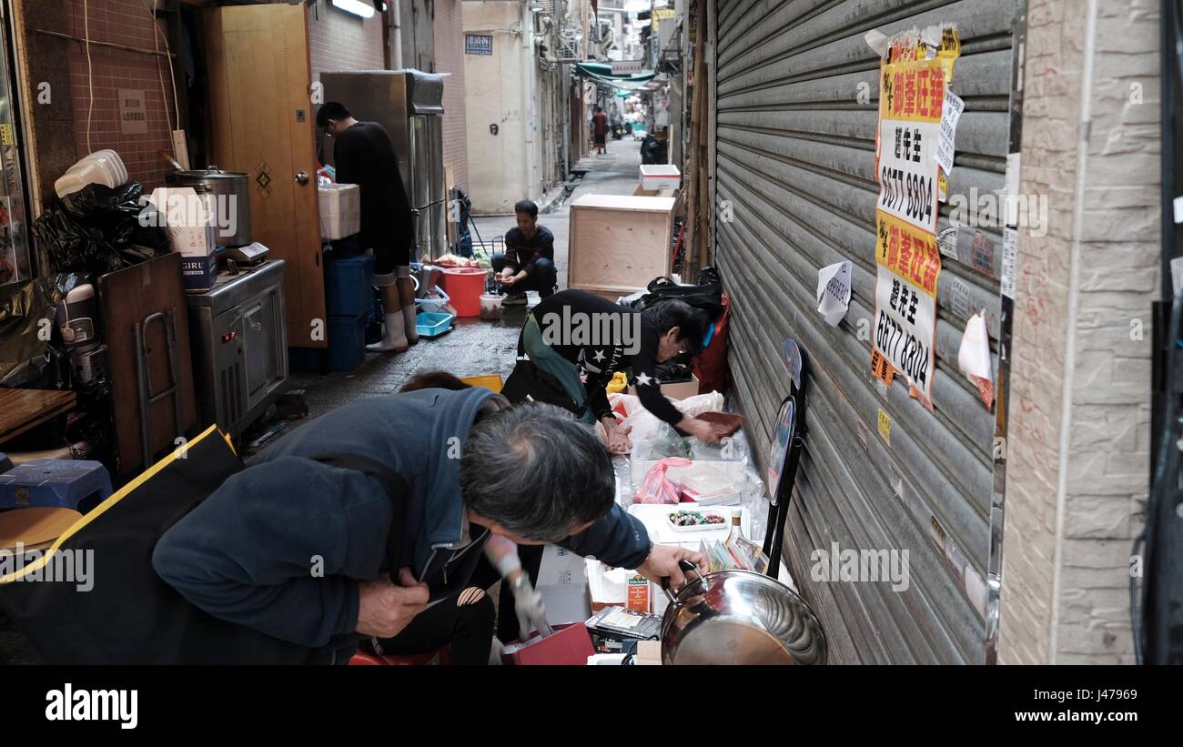 Vicolo off Apliu Street in Sham Shui Po di Hong Kong Foto Stock