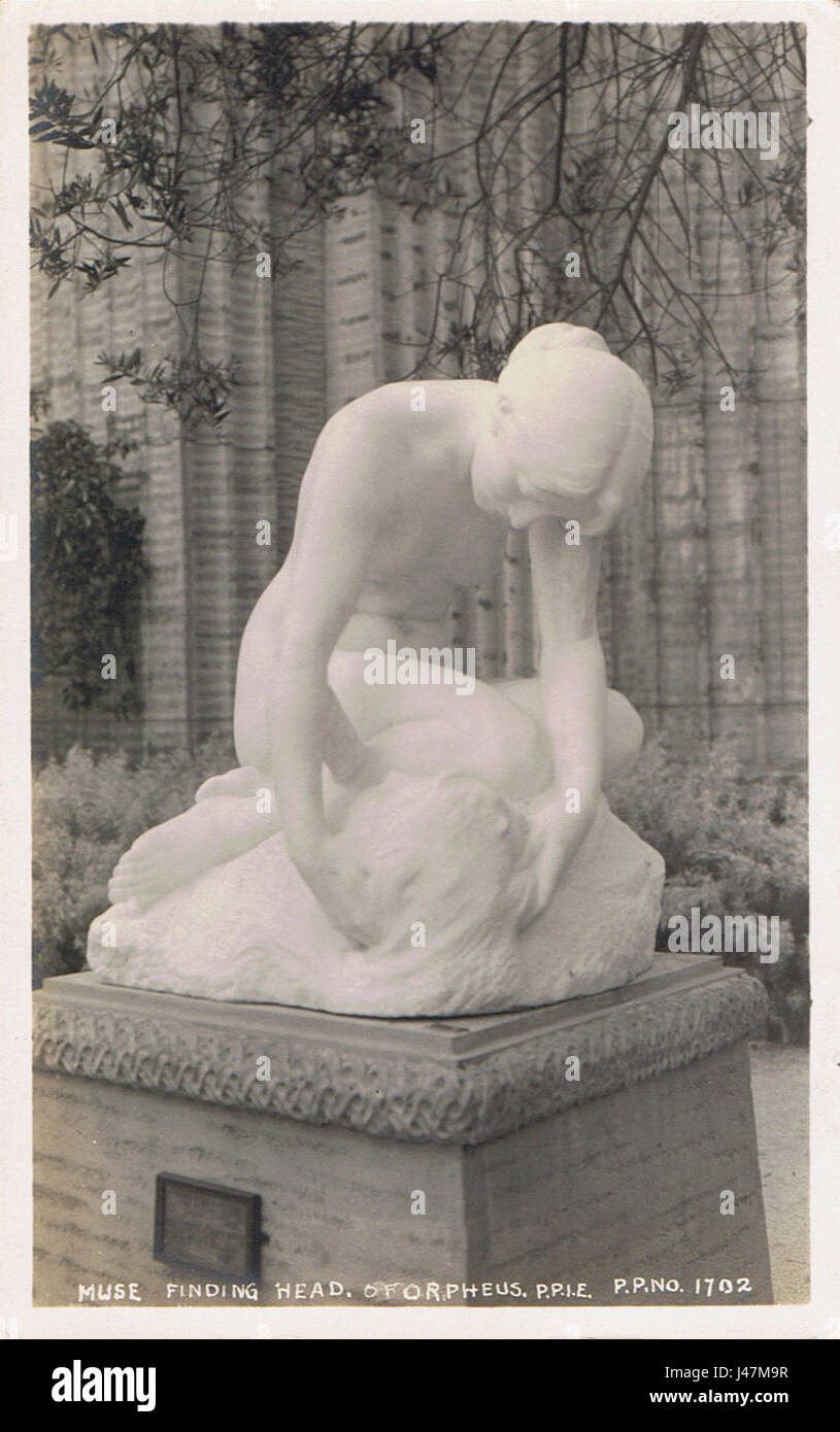 Muse trovando la testa di Orfeo (Edward Berge) Panama Pacific International Exposition 1915 cartolina 2 Foto Stock