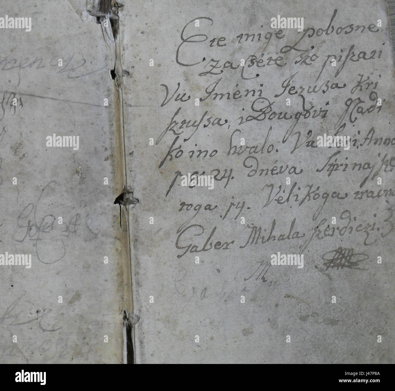 Mrtvecna pesmarica, di M. Gabera e S. Bokana, è un'opera musicale del 1824-1825. Questo "libro sulla morte" riflette probabilmente gli atteggiamenti culturali verso la morte durante quel periodo, offrendo una visione del contesto emotivo e culturale dell'Europa del XIX secolo, in particolare in relazione alle pratiche funebri. Foto Stock