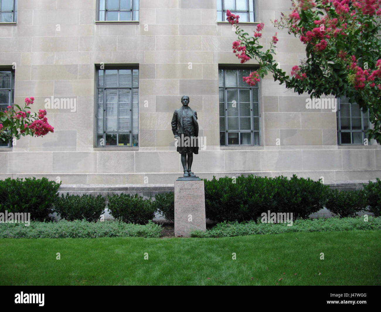 Nathan Hale, un patriota americano e spia durante la guerra d'indipendenza americana, è ricordato per il suo coraggio e il suo sacrificio estremo. Ha dichiarato: "Mi dispiace solo di avere una vita da perdere per il mio paese". La sua eredità rimane un simbolo di patriottismo e coraggio. Foto Stock