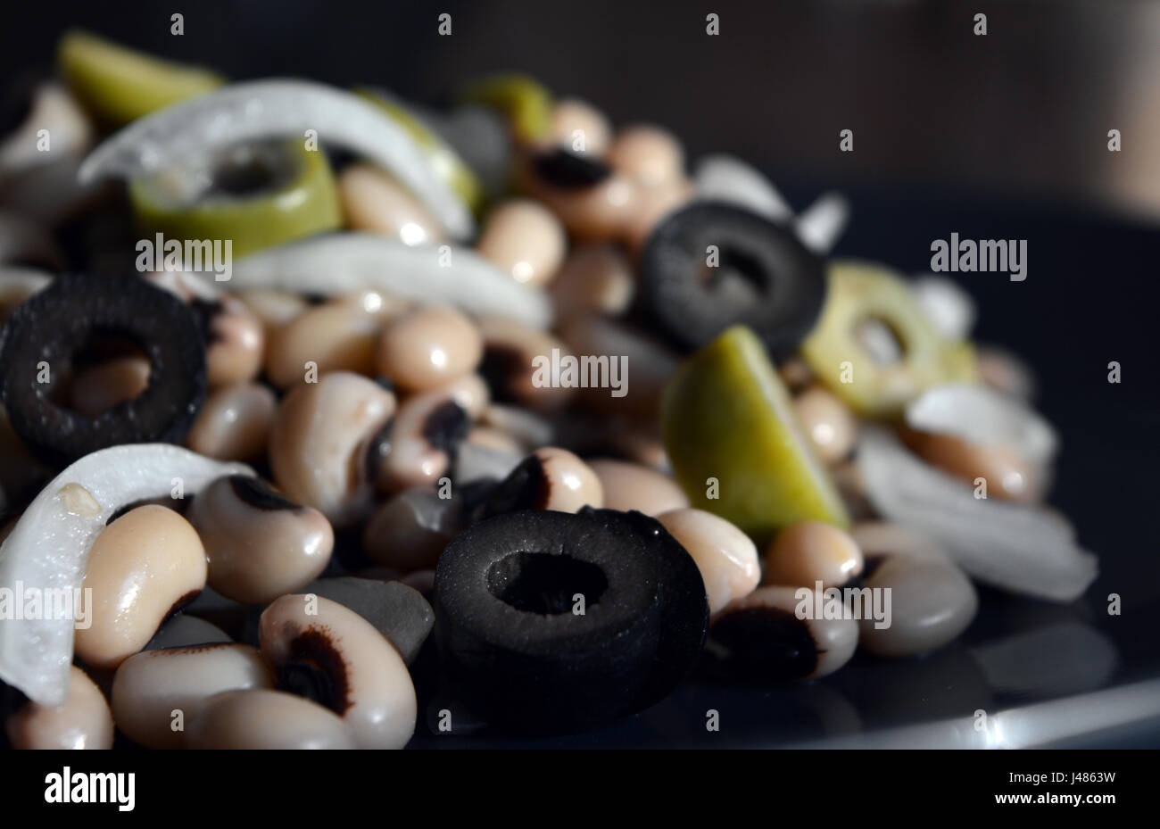 Black Eyed pea - insalata fresca mix mediterraneo Foto Stock