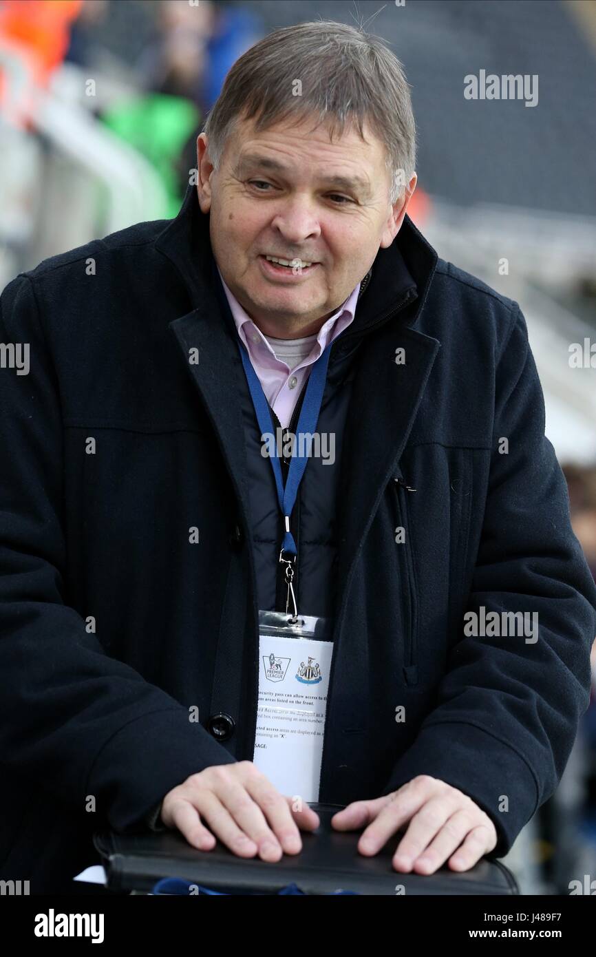 ALAN GREEN RADIO DELLA BBC Sports commentatore BBC Radio commentatore sportivo St James Park Newcastle Inghilterra 06 Dicembre 2015 Foto Stock