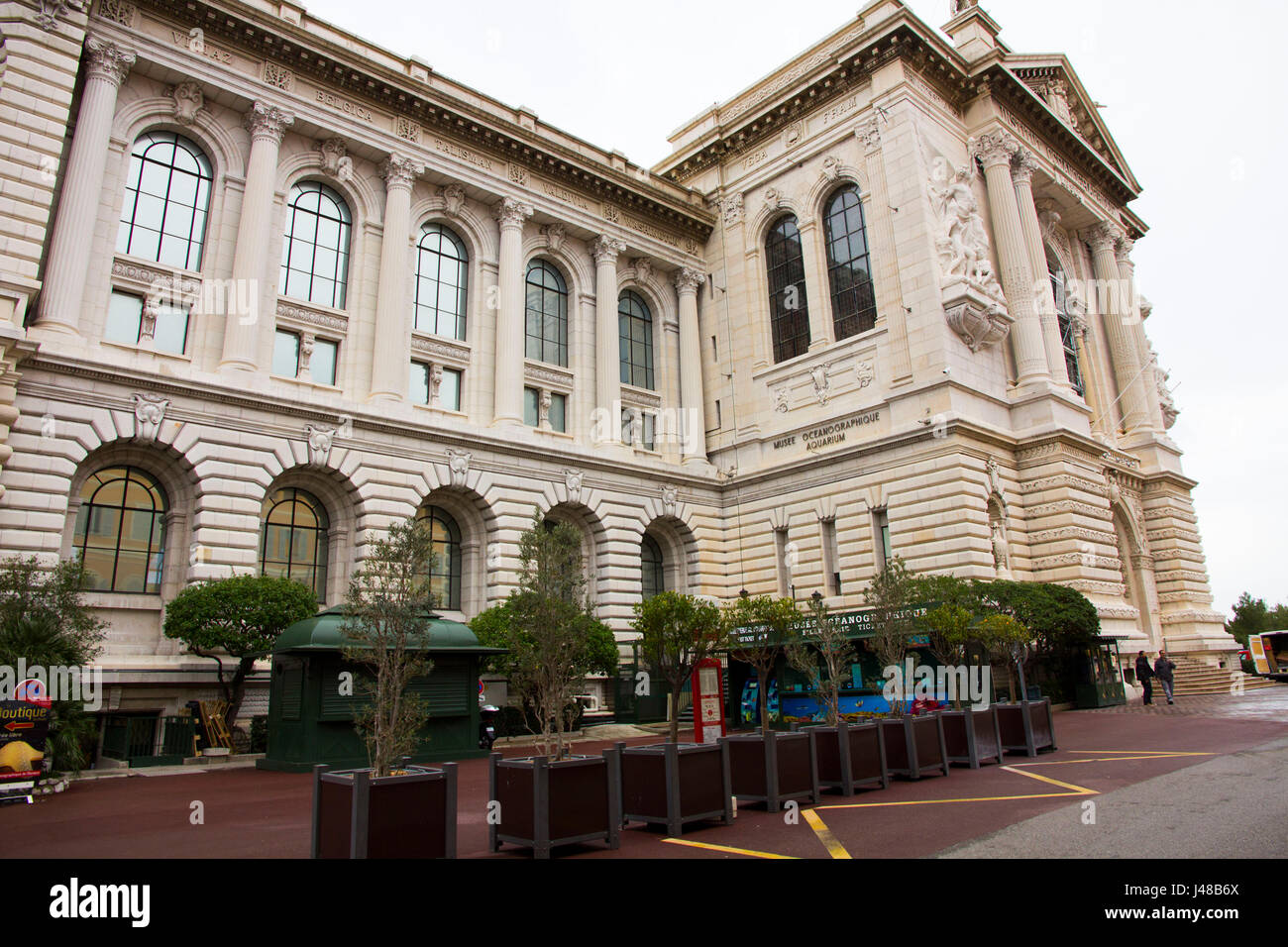 Il Barocco massiccio in stile Revival Museo Oceanografico & Aquarium è stato fondato nel 1910 dal monaco principe Albert. Il museo ospita mostre di mare. Foto Stock