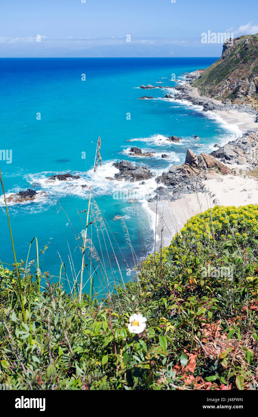 Costa Calabrese Lo Scoglio Del Leone Zambrone Foto