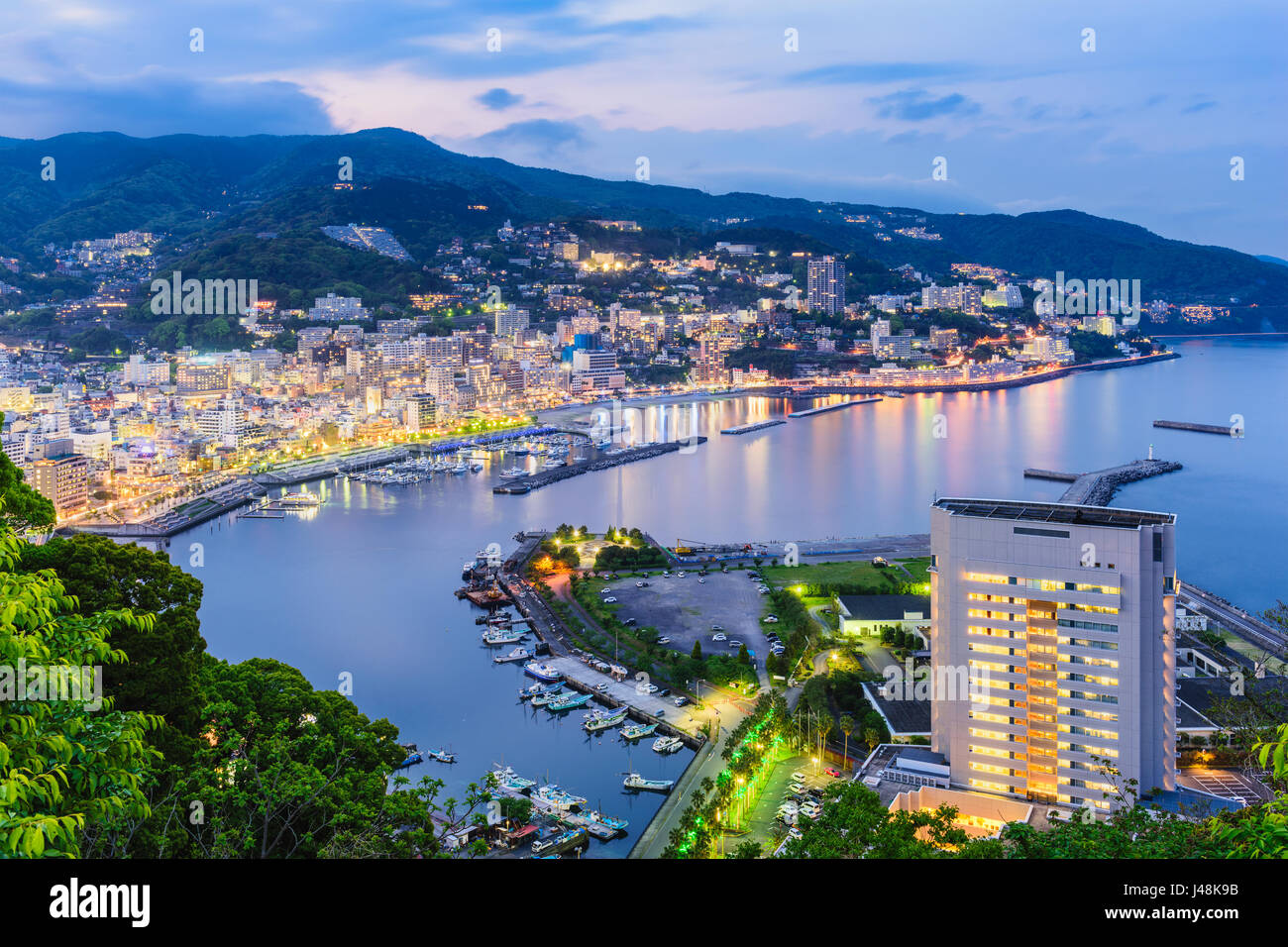 Spiaggia di atami immagini e fotografie stock ad alta risoluzione - Alamy
