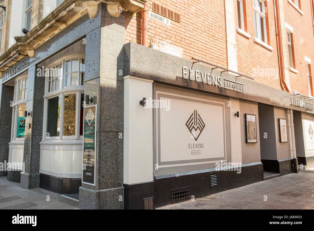 Cardiff Wales, Regno Unito, 10 maggio 2017. Elevens, LA SA cervelli sports bar posseduto dal Galles e Real Madrid il calciatore Gareth Bale in Cardiff City Centre. Foto Stock Cardiff Wales, Regno Unito, 10 maggio 2017. Elevens, LA SA cervelli sports bar posseduto dal Galles e Real Madrid il calciatore Gareth Bale in Cardiff City Centre. Foto Stock