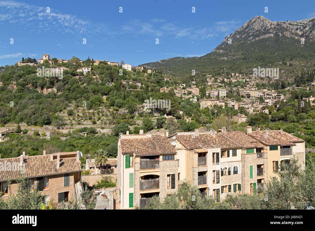 Vista panoramica di Deia, Maiorca, SPAGNA Foto Stock