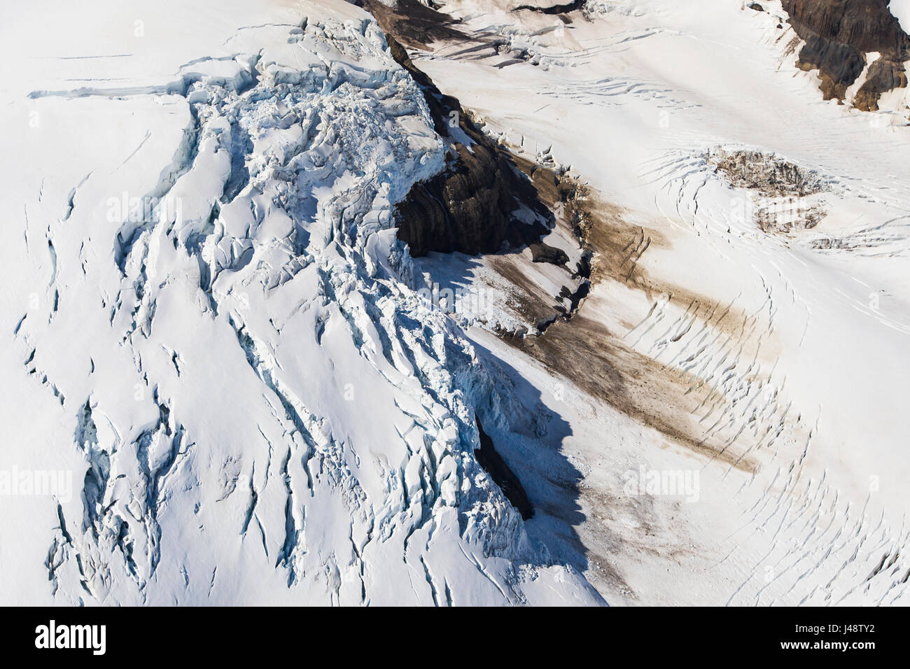 Vista aerea del monte Douglas e ghiacciai, Katmai Naional Park; a sud-ovest di Alaska, Stati Uniti d'America Foto Stock