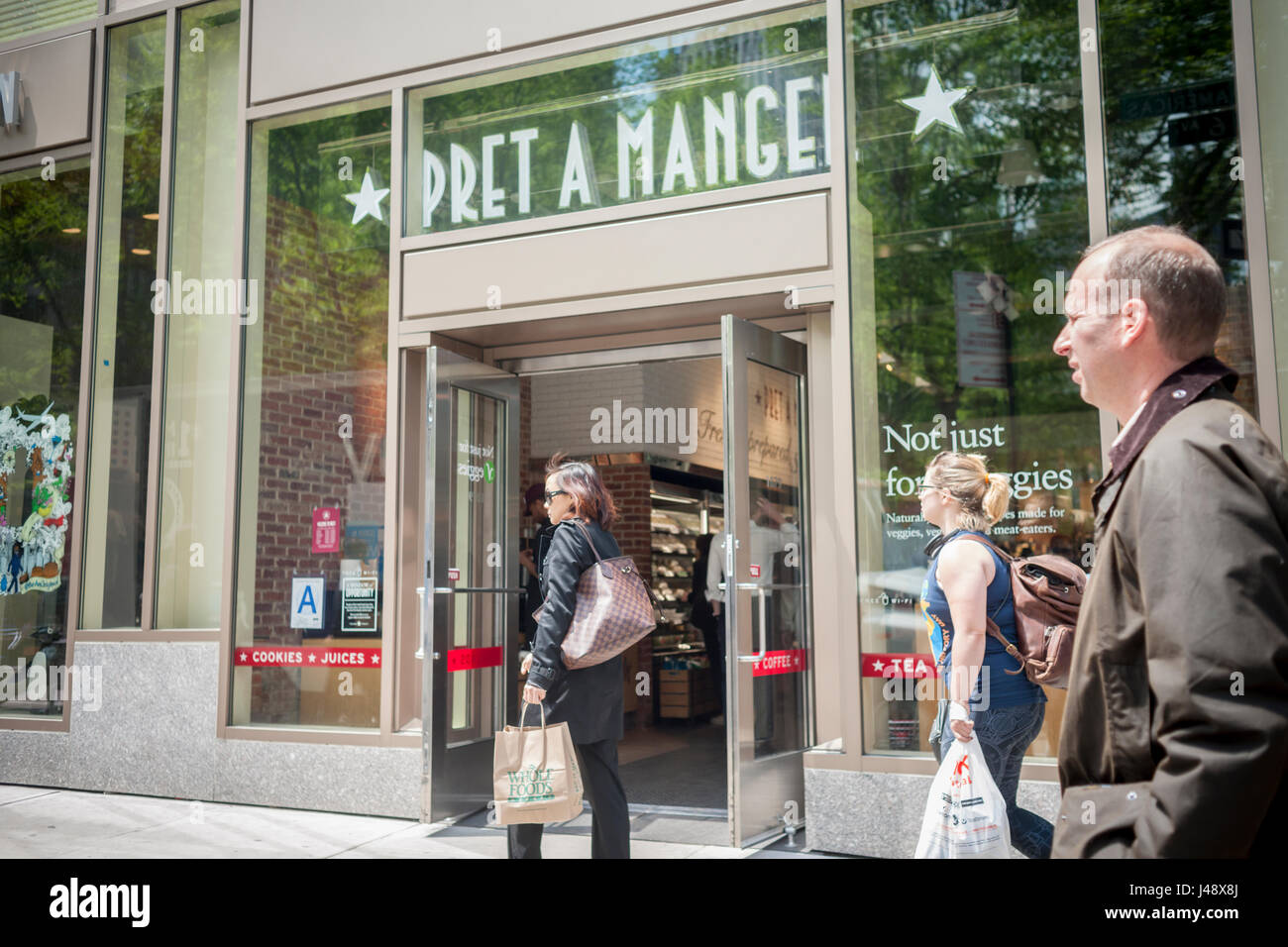 Un ramo del pret a Manger catena a sandwich in Midtown Manhattan a New York il mercoledì 10 maggio, 2017. Pret a Manger proprietario Bridgeport Advisors è segnalato per essere considerato un U.S. IPO per il fast casual catena di ristoranti. (© Richard B. Levine) Foto Stock