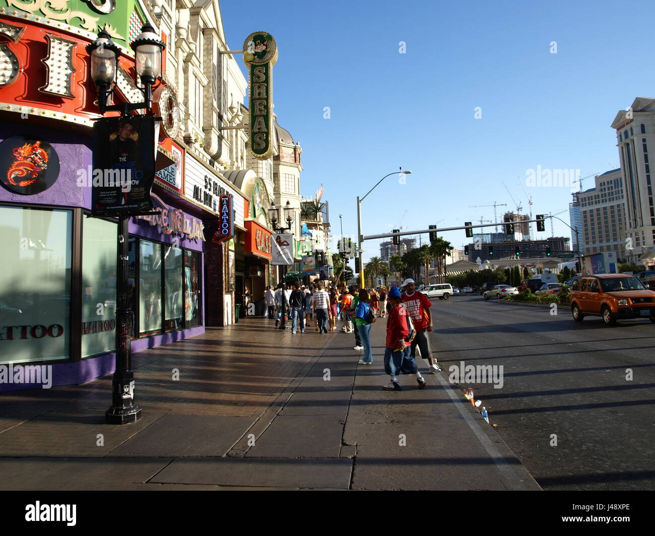 Las Vegas, Stati Uniti d'America - 15 Luglio 2013: camminare a Las Vegas. Per le strade delle città. Commerciale e gli edifici privati. La vita di strada. Foto Stock