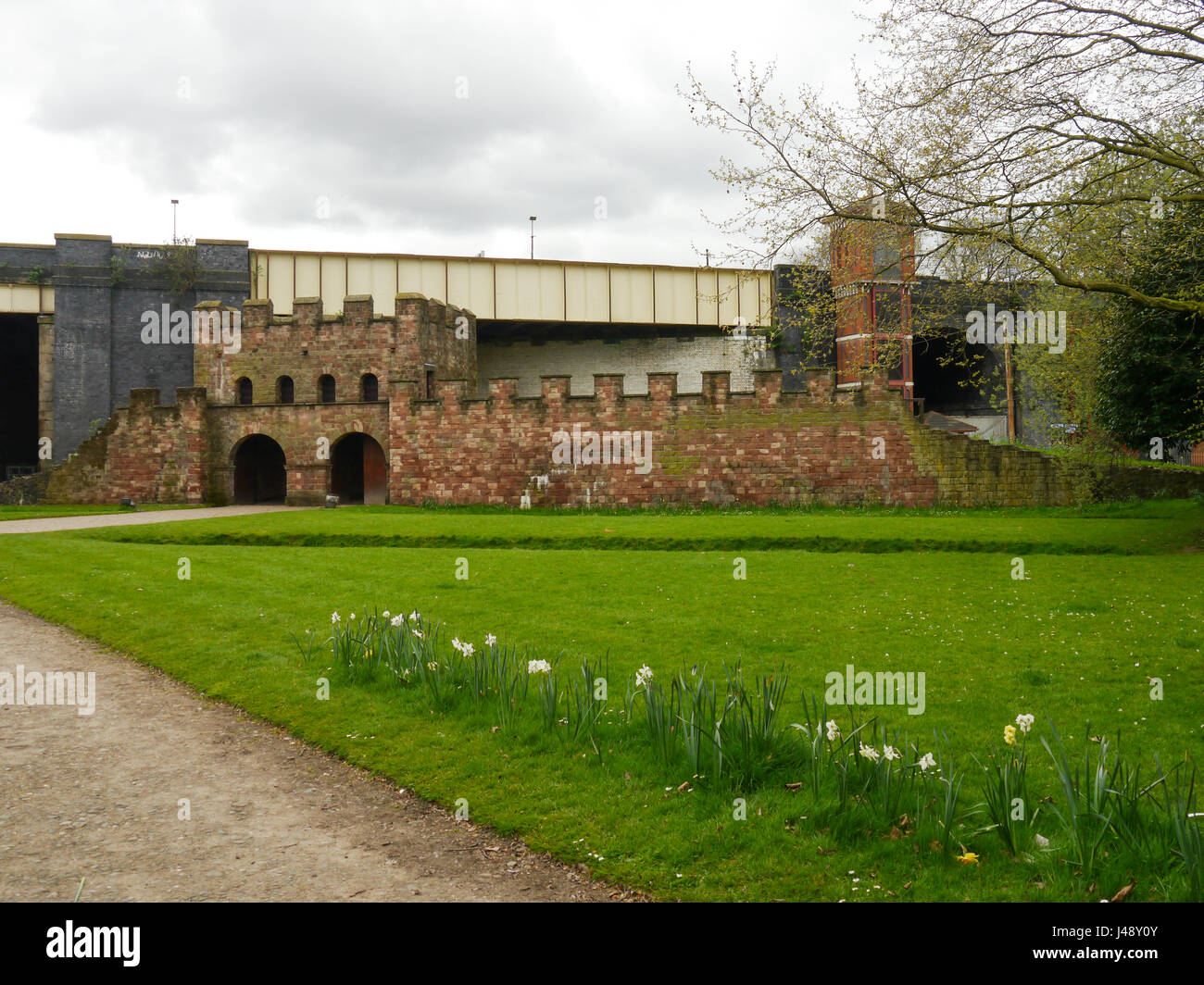 I resti del ricostruito Roman Fort di Mamucium in Castlefield Manchester, Inghilterra Foto Stock