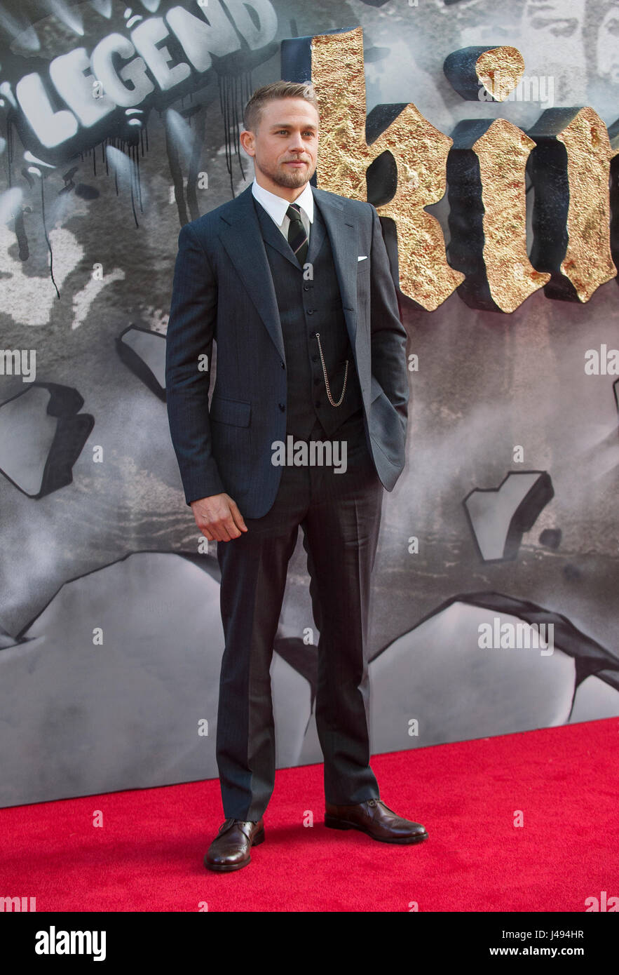 Londra, Regno Unito. Il 10 maggio, 2017. Charlie Hunnam assiste la premiere europeo di "King Arthur: la leggenda della Spada' a Cineworld impero su 10 Maggio 2017 a Londra, Regno Unito Credito: Gary Mitchell/Alamy Live News Foto Stock